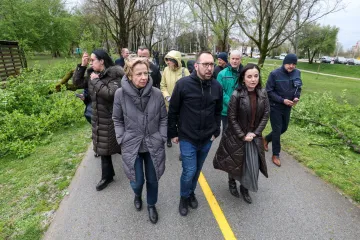 Tisuće intervencija u Zagrebu, o&scaron;tećene &scaron;kole, a normalizacija tramvaja tek u ponedjeljak?