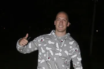 Baka Prase bježi iz Beograda nakon &scaron;to mu je izgorio luksuzni Mercedes