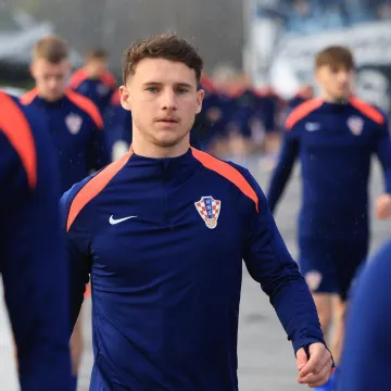 Pogledajte kako se predstavio novi dragulj hrvatskog nogometa: 'Brz sam, volim pucati i driblati'
