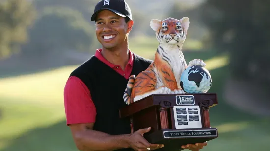 Tiger Woods u te&scaron;koj prometnoj nesreći: Slavni golfer se prevrnuo u automobilu