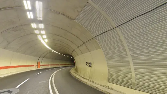 Vozač poginuo u tunelu u Rijeci