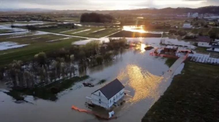 Zagorje pod vodom, poplava prodirala u kuće: Snimka iz zraka pokazala jačinu nevremena