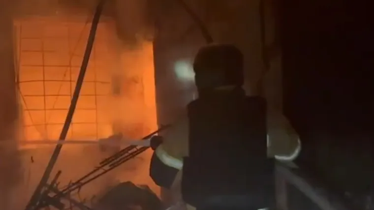 Rusija napala dronovima i raketama, stižu snimke: Ima mrtvih, pogođeno i rodili&scaron;te