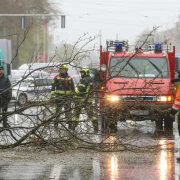 Božinović na terenu: 'Sustav funkcionira kako je zami&scaron;ljen, cilj je &scaron;to brža sanacija &scaron;tete'