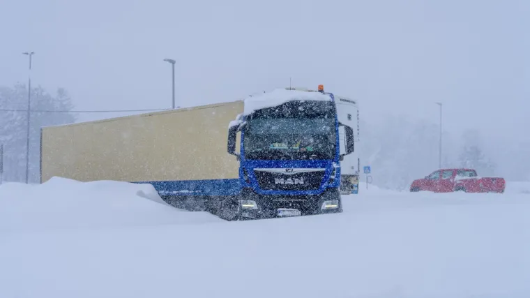Neodgovorni vozači kamiona stvaraju probleme na cestama: 'Radije plate 30 eura kazne'