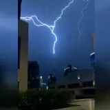Munja pogodila najvi&scaron;u zgradu na svijetu