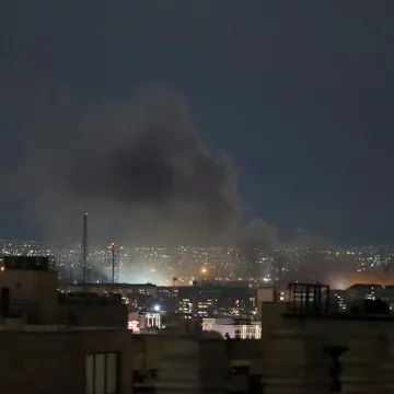 Uni&scaron;tene zgrade, automobili i trgovine: Ovo su posljedice napada na Teheran