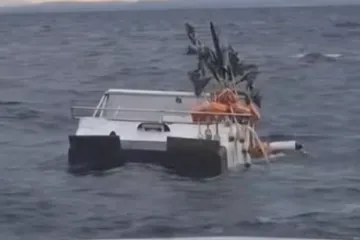 Drama kod Poreča, potonuo brod s tri ribara: Objavljena snimka, evo kako su se spasili