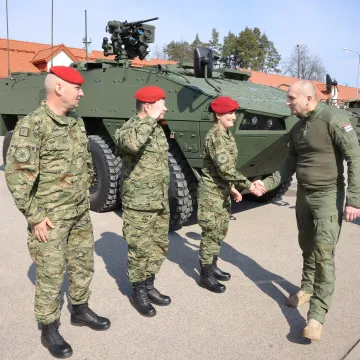 Anu&scaron;ić posjetio hrvatske vojnike u Poljskoj: 'Osiguravamo istočno krilo NATO-a'