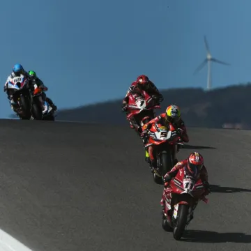 Bulega nastavio dominaciju, Oliveira odu&scaron;evio navijače