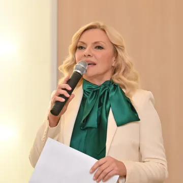 Vlatka Pokos objavila staru fotografiju s Lanom Radeljak: 'Možda ću zažaliti...'