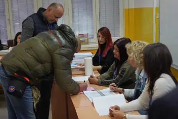 Zavr&scaron;eni lokalni izbori u Srbiji: Ali uz brojne incidente, tučnjave i nepravilnosti