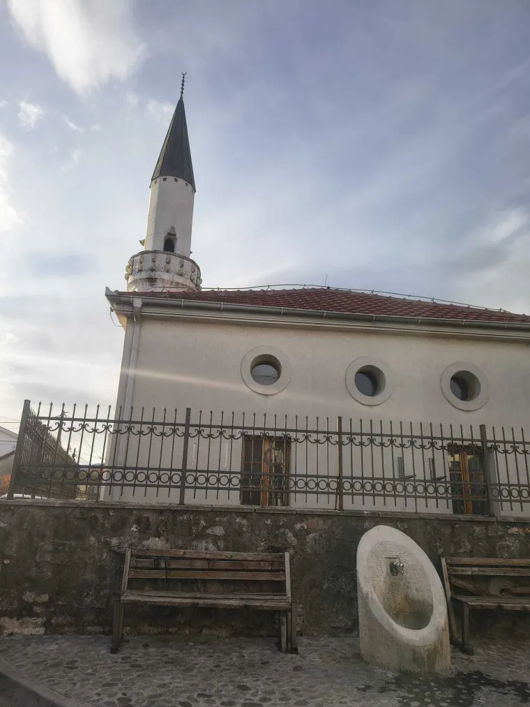 Ovdje ćete po prvi put stvarno usporiti i duže piti kavu: 'Probaj kajmak i sir, nema boljeg!'