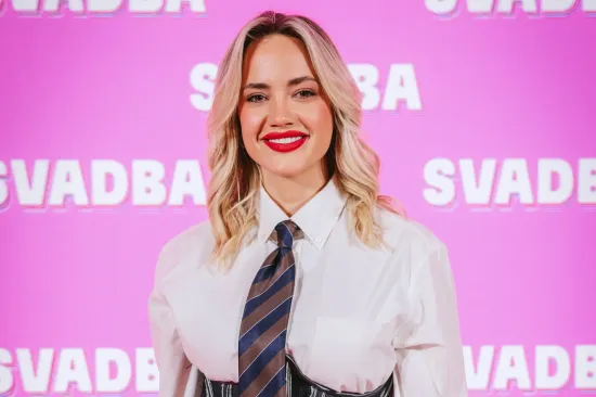 Crveni bikini i Meri Golda&scaron;ić su dobitna kombinacija, a fotografije će vas ostaviti bez daha