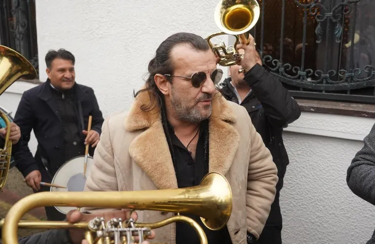 Aca Lukas se oglasio nakon privođenja: 'Sumnjam na sačeku&scaron;u, pretpostavljam i po čijoj prijavi'