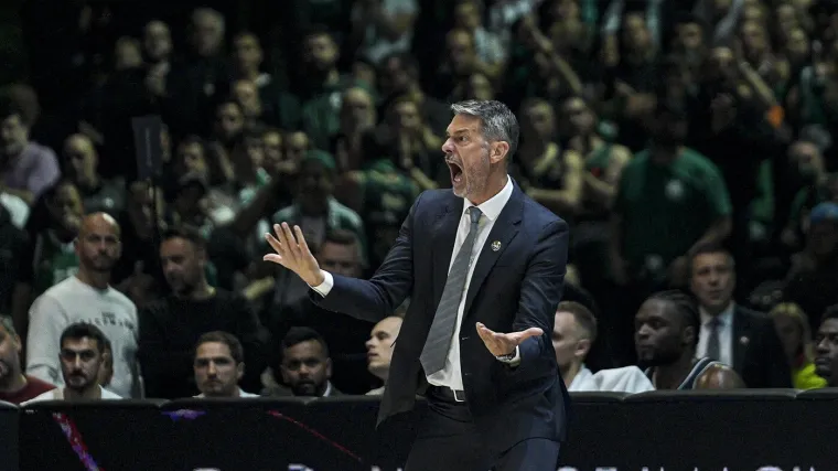 Hrvatski trener poludio nakon poraza u Beogradu: 'Vidim da ponavlja&scaron; pitanja'