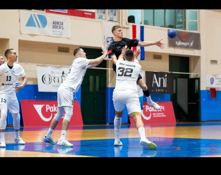 Z&Scaron;EM studenti osvajaju rukometni vrh i akademske ciljeve