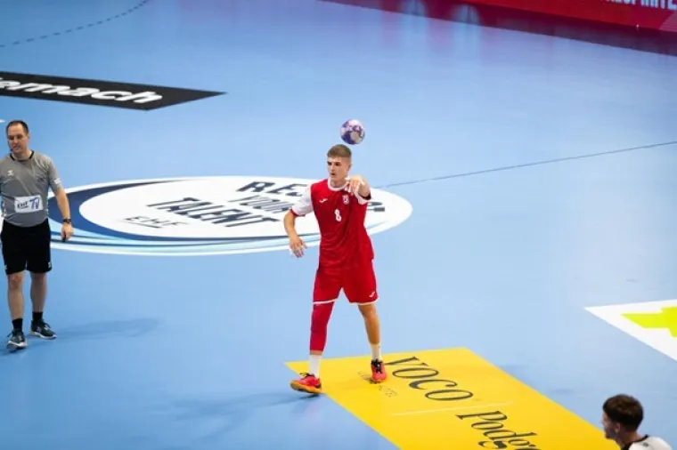 Z&Scaron;EM studenti osvajaju rukometni vrh i akademske ciljeve