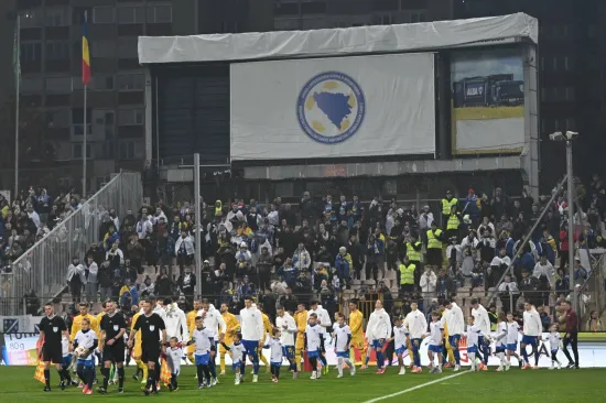 Zenica pod ospadom: Policija pojačala mjere, tisuće navijača čekaju ključni duel Bosne i Italije