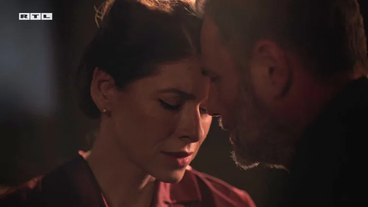 Zora poku&scaron;ava prikriti trbu&scaron;čić, a Rajka i Badurina na korak su do poljupca: 'Ti si sad moja!'