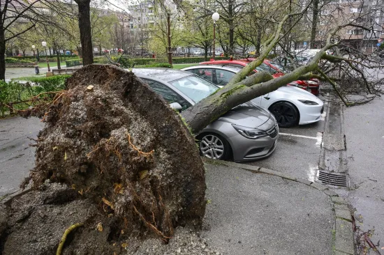 Rastu rizici za Hrvate: 'Nema vi&scaron;e oluje stoljeća, nevremena se ponavljaju svakih nekoliko godina'