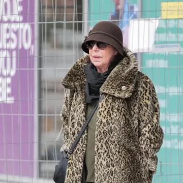 Tko je dama u tigrastom koja je odu&scaron;evila sve prolaznike u subotnjoj &scaron;etnji gradom?