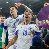 Ludilo zbog utakmice: Frizer daje doživotno besplatno &scaron;i&scaron;anje za tri ulaznice