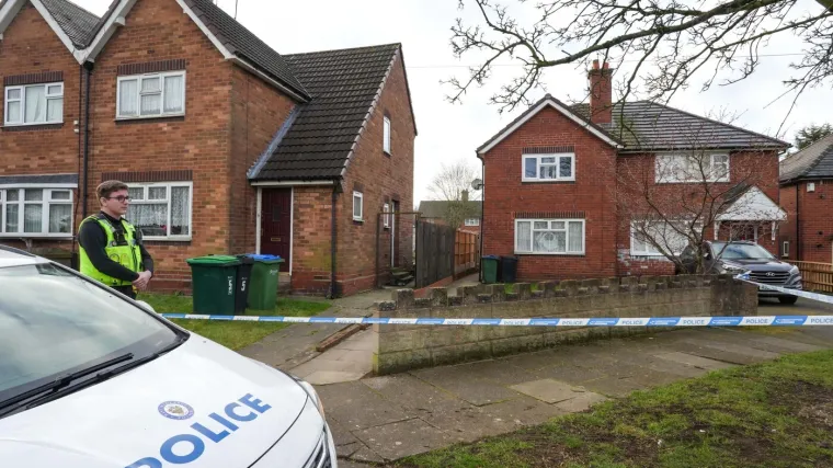 Umirovljenik preminuo nakon brutalnog napada psa, policija ga upucala deset puta: 'Čuvao ga je kao plijen'