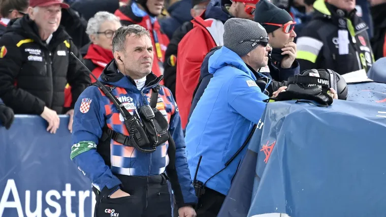 Plastične operacije, skupe torbice i privatna vila na&scaron;im novcem. Kako je Vedran Pavlek uni&scaron;tio snove?