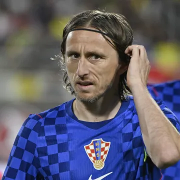 Ancelotti zagrlio Modrića i onda mu rekao ne&scaron;to &scaron;to je nasmijalo na&scaron;eg kapetana: Poslu&scaron;ajte