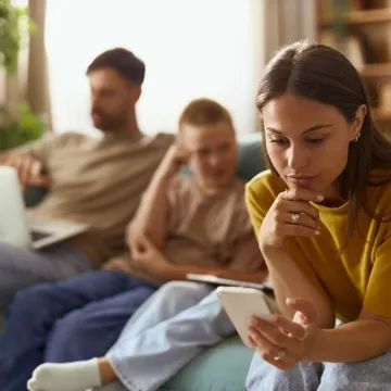 Otkriveno &scaron;to roditelji najče&scaron;će guglaju o svojoj djeci: Neka pitanja su bizarna