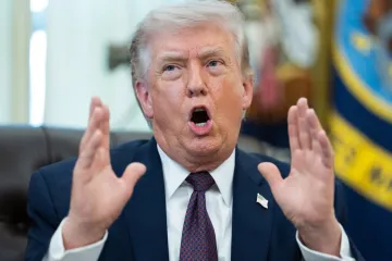 Trump podivljao, stigla je odluka koju nije očekivao: 'Vi ste luđaci!'