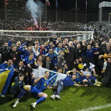 U Srbiji slavili kao da su oni oti&scaron;li na Svjetsko prvenstvo