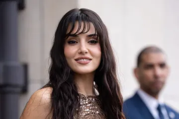 Turska glumica ima buran život: Zavela Brada Pitta, 'ukrala' muževe i upala u skandal s drogom