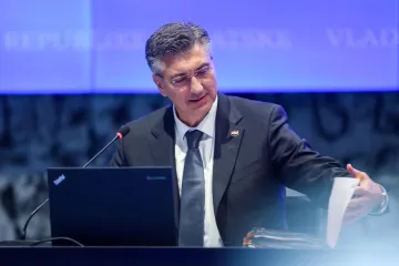 Plenković živi ispred svog vremena! Poslu&scaron;ajte lapsus premijera na sjednici Vlade