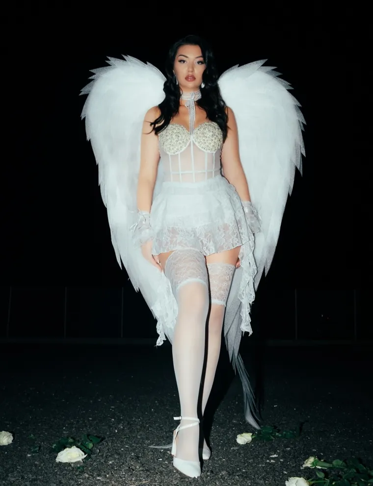 Gospodin Savr&scaron;eni ju izbacio, a ona mu sada pjesmom poručuje: &lsquo;Ne &scaron;alji DM!&rsquo;