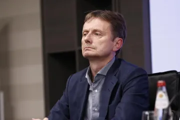 Vučićev kum sablaznio u prijenosu uživo, pogledajte snimku: 'Djecu će vam vratiti u kovčegu'