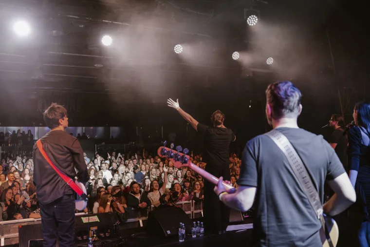 Od uličnog pjevača do punih dvorana: Kutlić progovorio o obitelji, karijeri, ali i knjizi s Dore