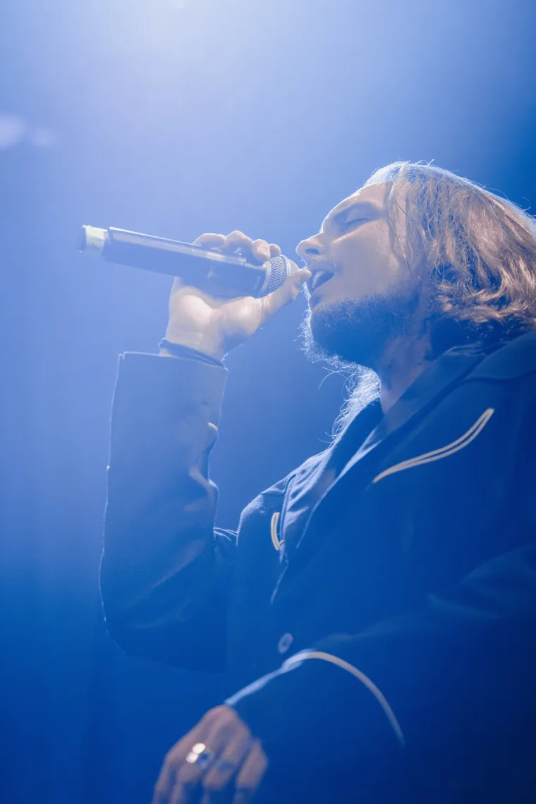 Od uličnog pjevača do punih dvorana: Kutlić progovorio o obitelji, karijeri, ali i knjizi s Dore