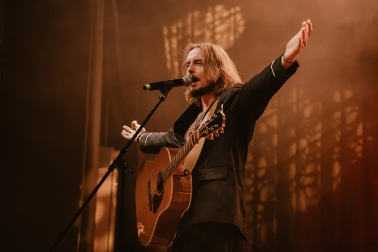 Od uličnog pjevača do punih dvorana: Kutlić progovorio o obitelji, karijeri, ali i knjizi s Dore