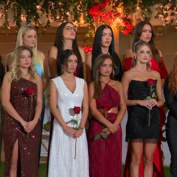 Tko zapravo bira haljine? Monika iz 'Gospodina Savr&scaron;enog' otkrila istinu o haljinama s cocktail-partyja