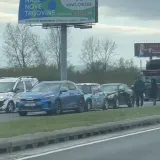 Tri auta se sudarila u blizini trgovačkog centra, stvaraju se velike kolone