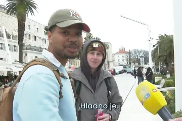 Bura pokazuje zube, a američki mornari u Splitu traže dobru zabavu: 'Malo je drugačije'