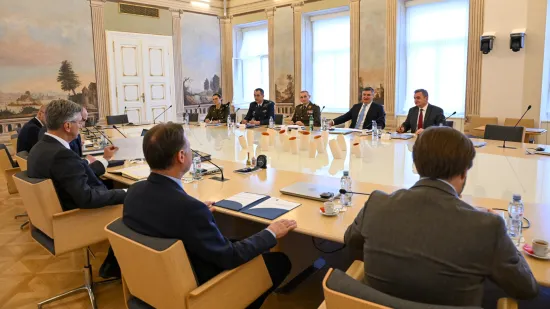 Pu&scaron;u li novi vjetrovi između Banskih dvora i Pantovčaka? Plenković i Milanović napokon mirno razgovarali