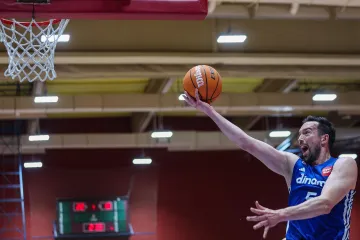 Dinamo nakon odličnog početka posrnuo protiv Manchestera i ostao bez plasmana