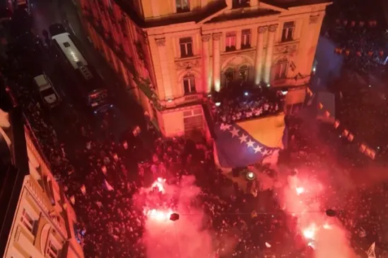 Bosanci cijelu noć slavili povijesnu pobjedu: 'To je igra ljudi koji igraju s du&scaron;em i srcem'