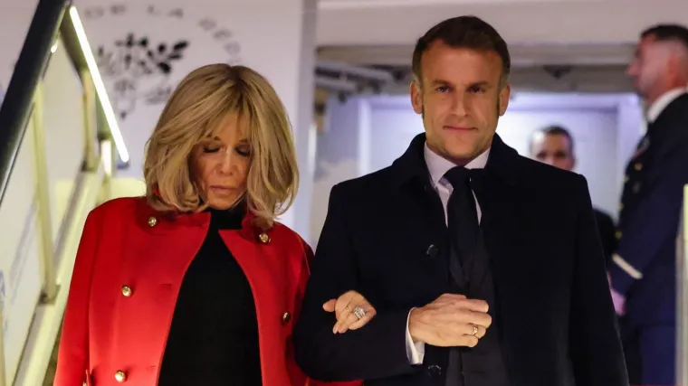 Trump se uvrijedio pa odlučio ismijati Macrona: 'Jo&scaron; se oporavlja od ženinog udarca'