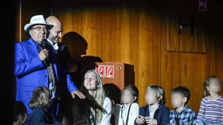 Večer poljubaca i zagrljaja: Davor Luk&scaron;ić i supruga ukrali show na koncertu njezinog oca Al Bana