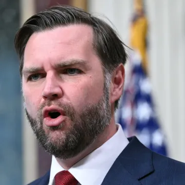 Trump pred svima sprdao JD Vancea: 'Tražio sam krupnijeg gospodina...'