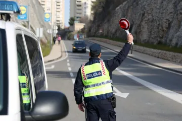 Policija ju poku&scaron;ala uhititi, a ona krenula na njih: Otkriveno koliko je &scaron;tetu napravila
